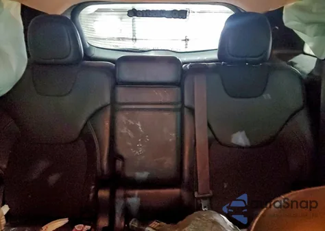 2018 Jeep Cherokee Latitude Plus z USA, uszkodzony, nr VIN 1C4PJMLB5JD529809